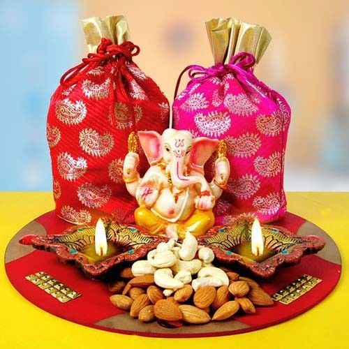 DRYFRUITS & DIYA TRAY