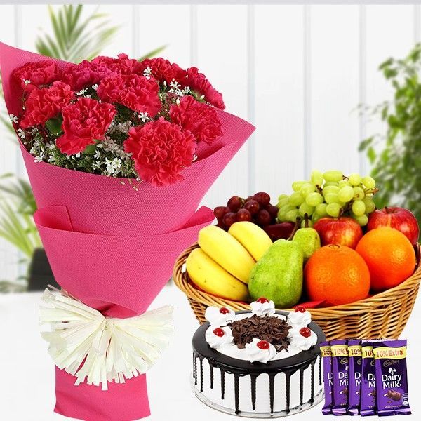 Gift Hamper For Sweet Mom