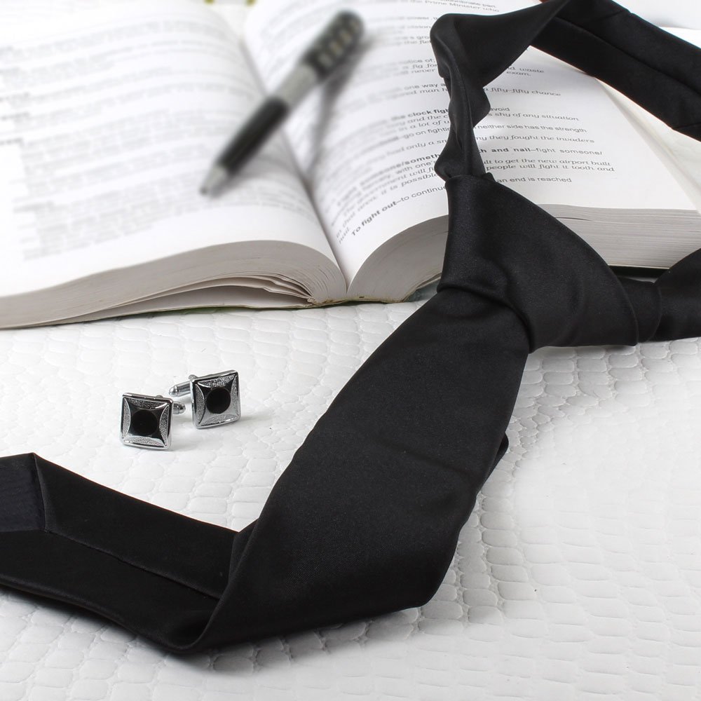 TIE WITH CUFFLINKS